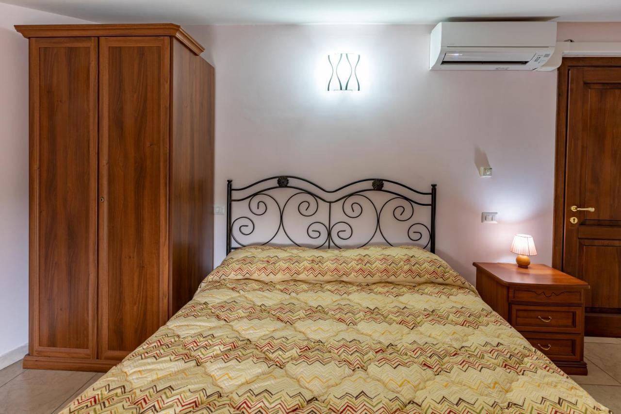 Castel Sant'Elia Il Contado B&B المظهر الخارجي الصورة