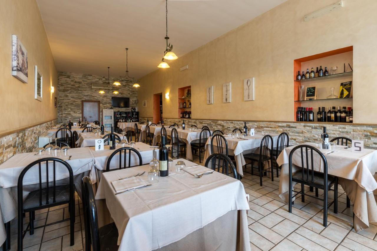 Castel Sant'Elia Il Contado B&B المظهر الخارجي الصورة